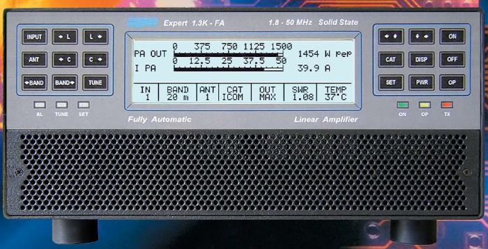 SPE expert 1.3K-FA-JAリニアアンプATU付